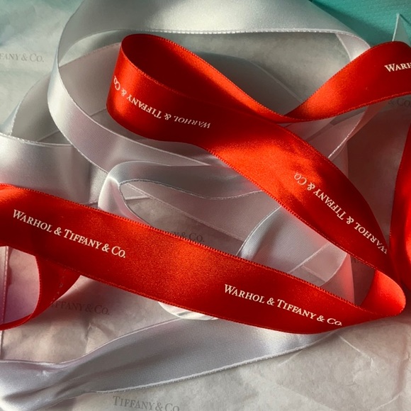 🎀 TIFFANY & CO. BAG AND RIBBON BUNDLE 🎀 NWOT 🎀 - Picture 15 of 16